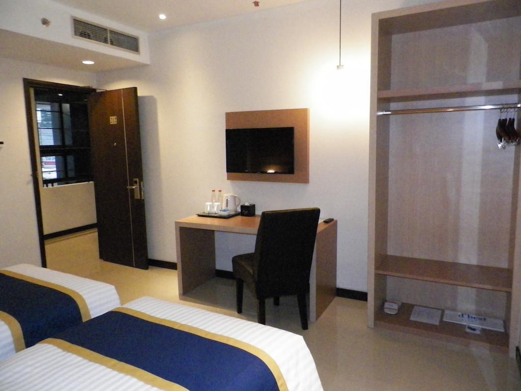D'Best Hotel Pasar Baru Bandung Værelse billede