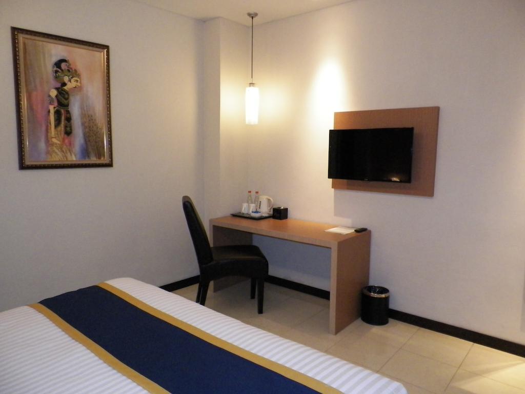 D'Best Hotel Pasar Baru Bandung Eksteriør billede