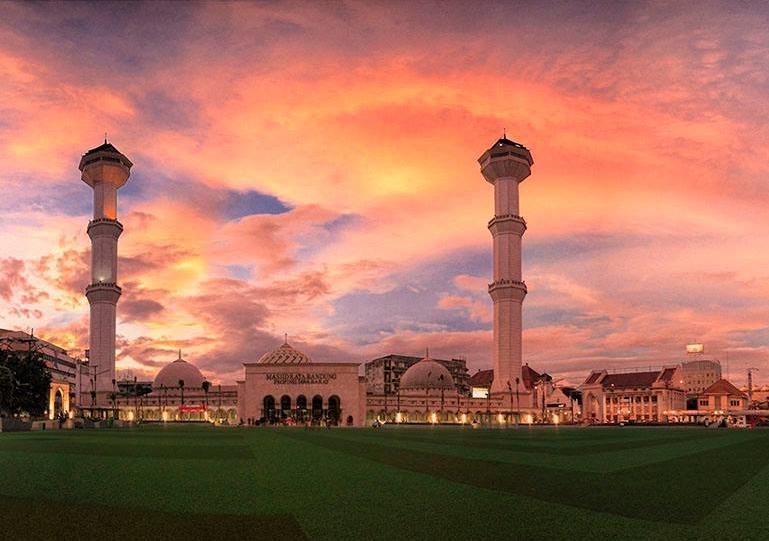 D'Best Hotel Pasar Baru Bandung Eksteriør billede